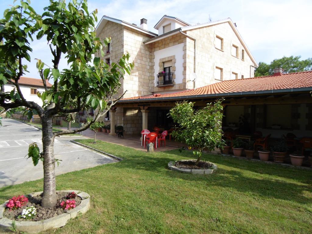 Posada Casa De Julia Parbayon エクステリア 写真